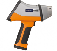 日立手持式 XRF 光谱仪 - X-MET8000 系列